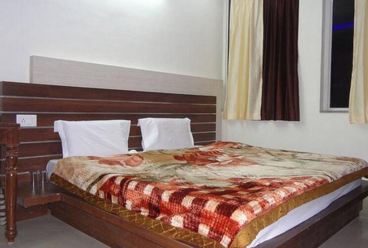 Hotel S K, Haldwani 3
